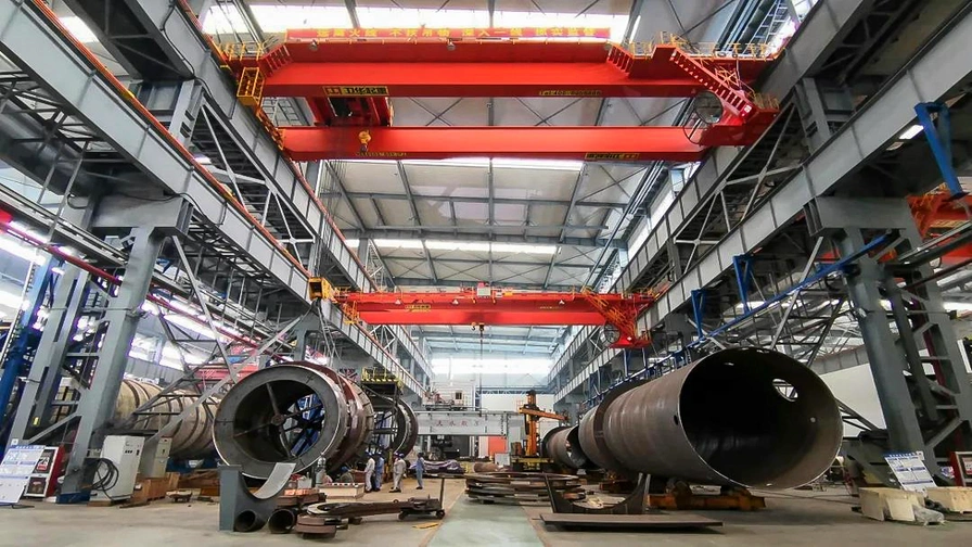 Reactor Tube Crane.webp